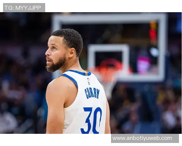 库里单场9个三分球再创纪录利拉德紧随其后克莱排名第三
