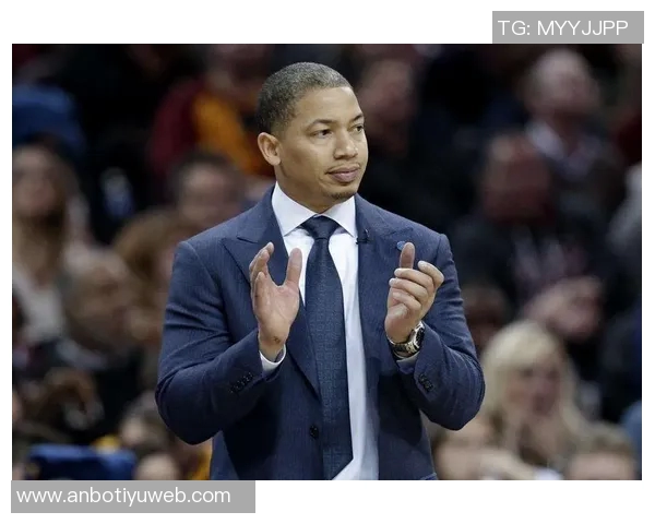 新赛季球队策略转变卢指导强调围绕明星球员构建体系