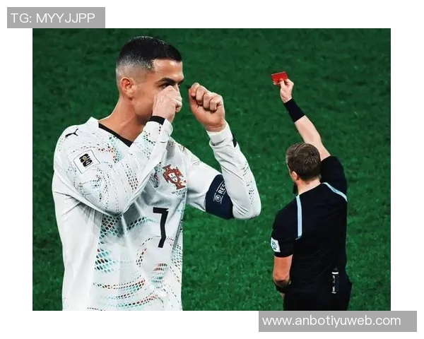 C罗倒钩惊艳全场球迷称其打破物理法则与时间静止的传奇瞬间 C罗倒钩惊艳全场球迷称其打破物理法则与时间静止的传奇瞬间